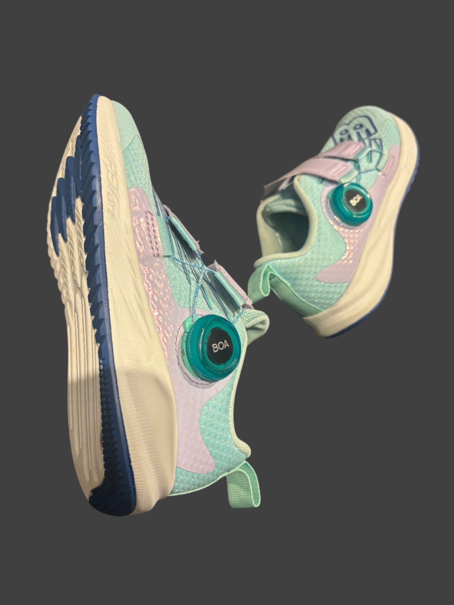 New Balance Dynasoft trail magic BOA Fit girls running shoes size 13