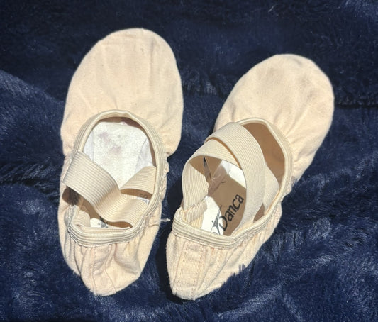 So Danca "Bliss" Split Sole Stretch Canvas Ballet Shoes Children's Style SD16 Size 1B