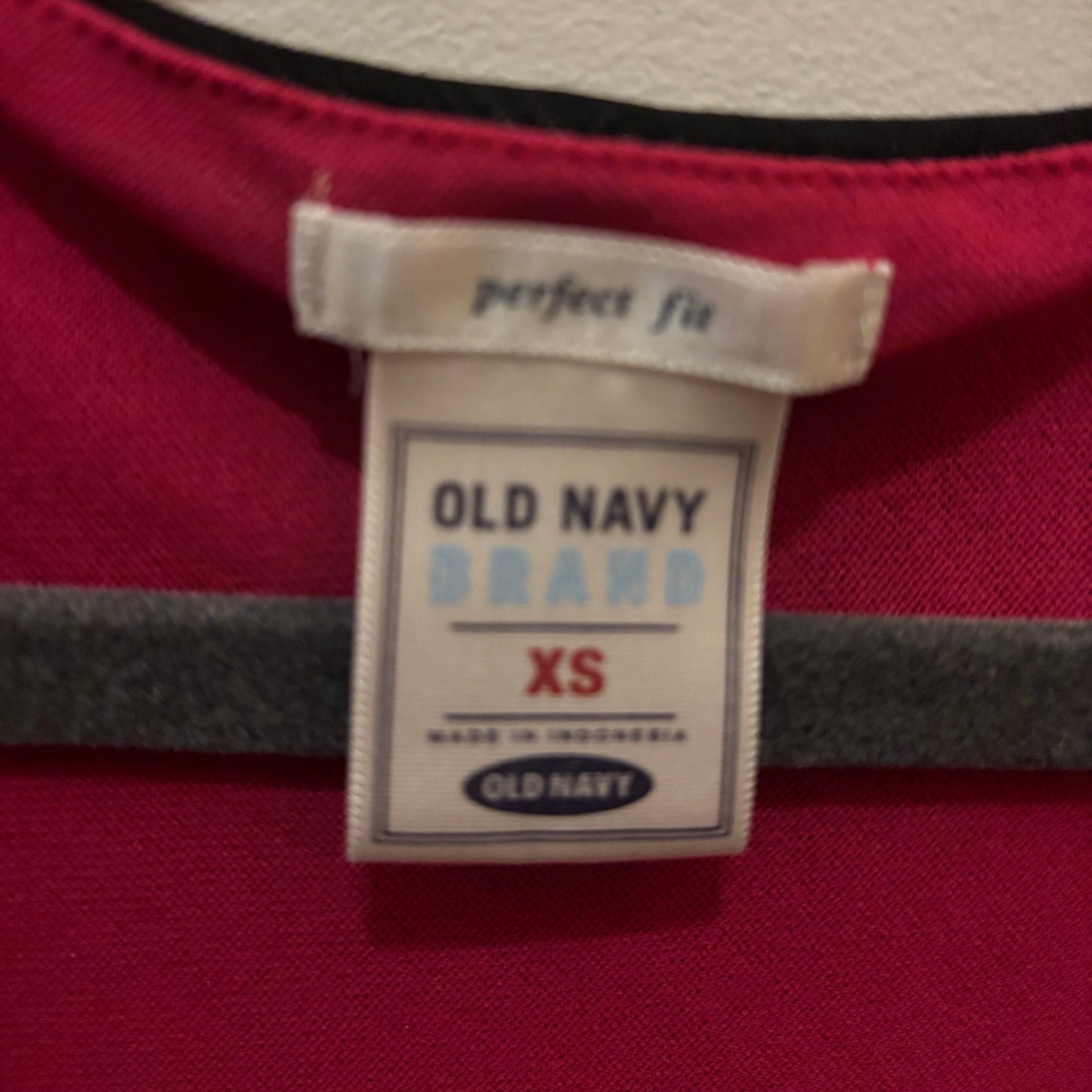Old Navy XS flattering two-toned shirt blouse